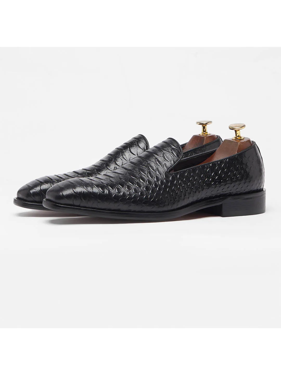 Alligator Slip on Black