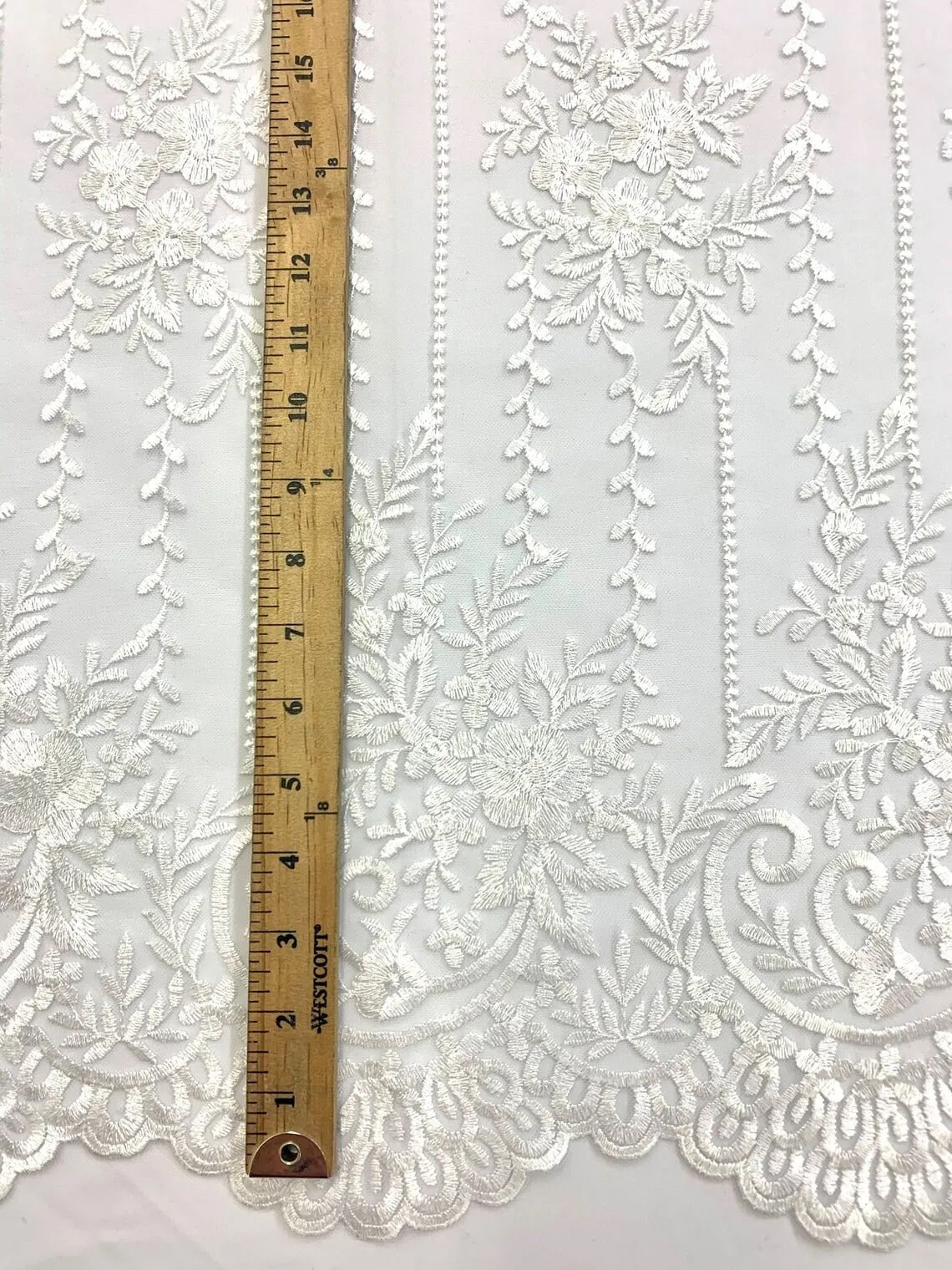 Flowers Floral White Lace Fabric / Embroidery Lace Mesh