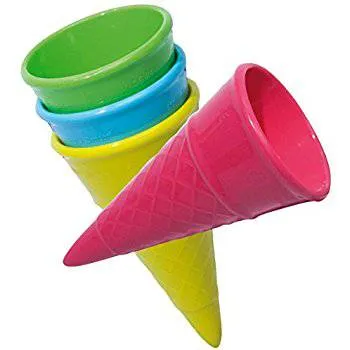 Ice Cream 5 Piece Set with 4 Cones and A Scoop