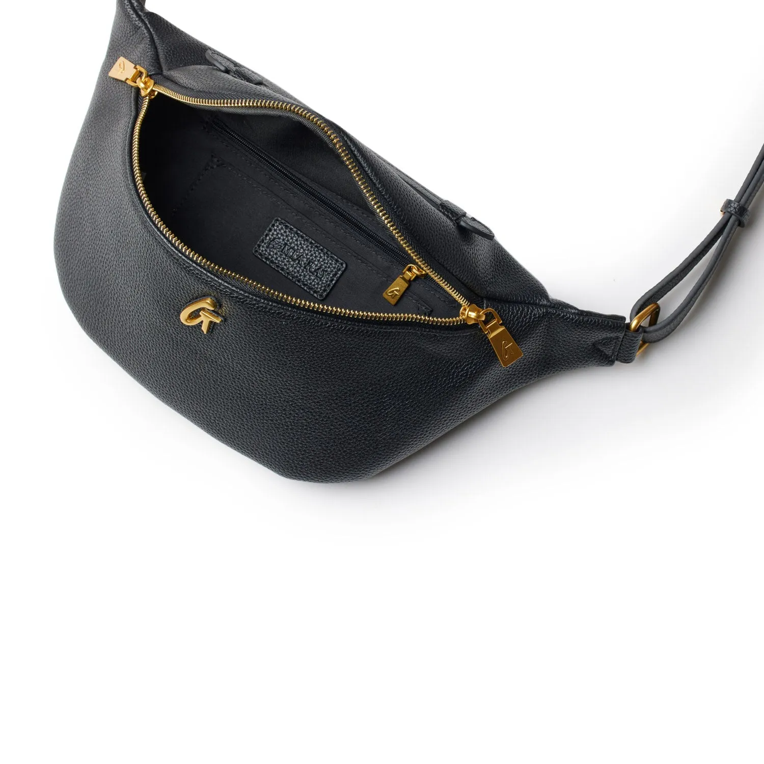 PEBBLE FANNY PACK BLACK